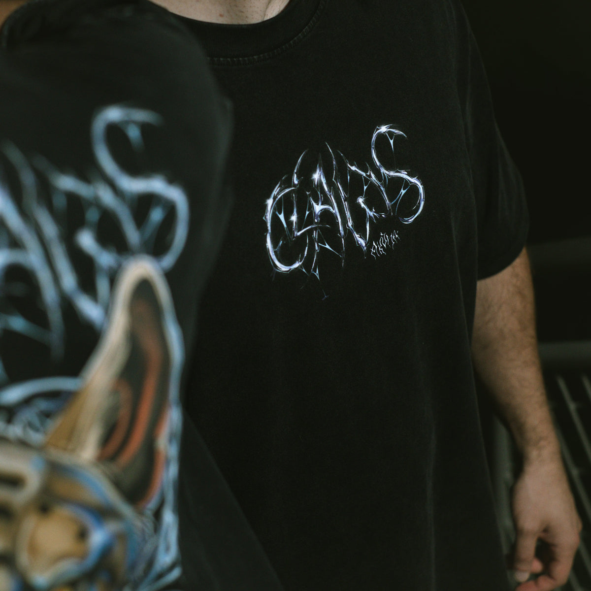 T-shirt THE INNER DEMON 285GSM oversize streetwear vue lifestyle - Claw's Industries